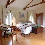 Le Manoir Du Rocher Nocleg ze śniadaniem 3*