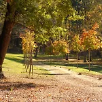 Le Manoir Du Rocher Bed & Breakfast