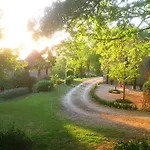 Le Manoir Du Rocher Bed & Breakfast Domme