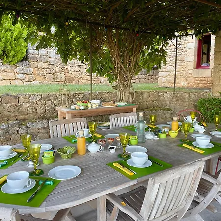 Bed & Breakfast Le Manoir Du Rocher 3*