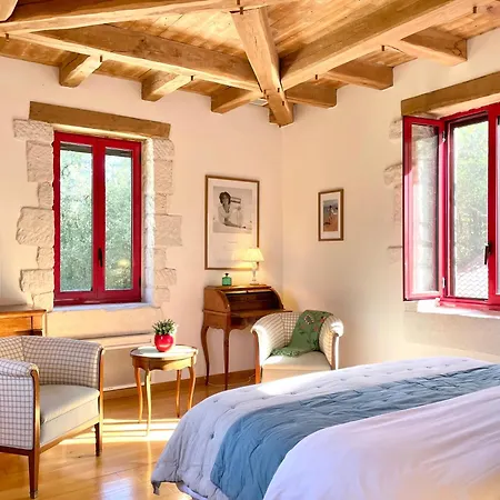 Le Manoir Du Rocher 3*
