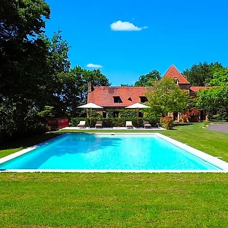 Le Manoir Du Rocher Couette-café 3*