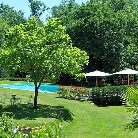 Le Manoir Du Rocher Couette-café 3*