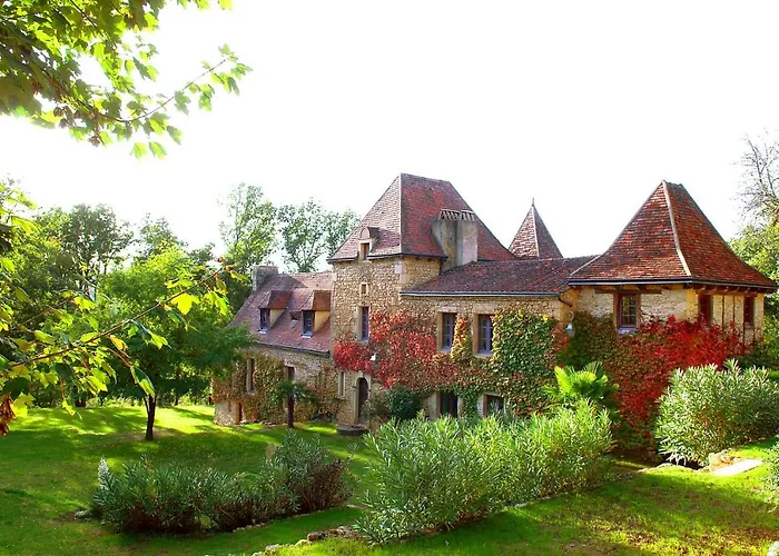 Le Manoir Du Rocher فندق مبيت وإفطار