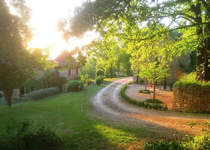Le Manoir Du Rocher فندق مبيت وإفطار دوم