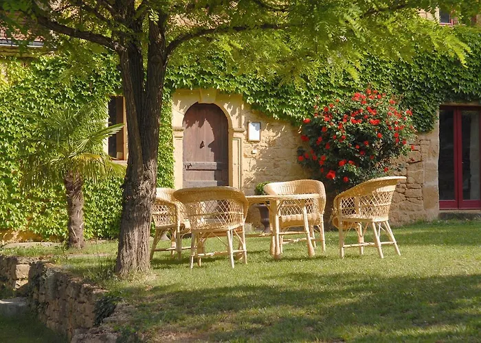 Le Manoir Du Rocher Bed & Breakfast Domme