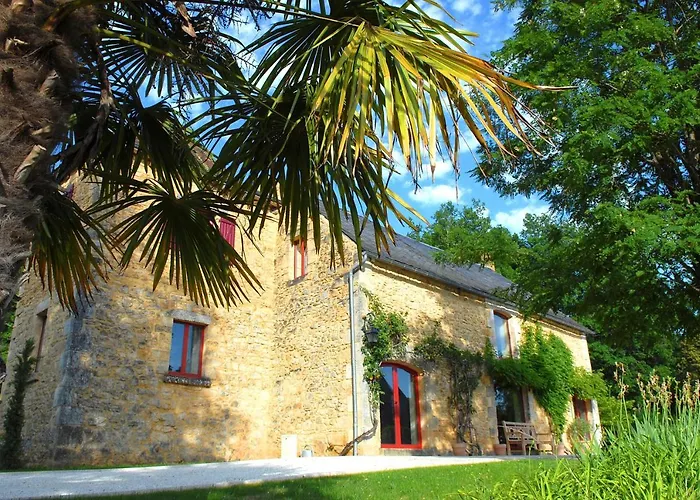 Le Manoir Du Rocher 3*